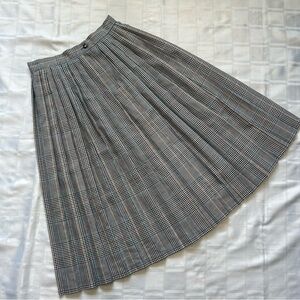 Simply Manakin Mid-Length Pleated Houndstooth Pattern Skirt